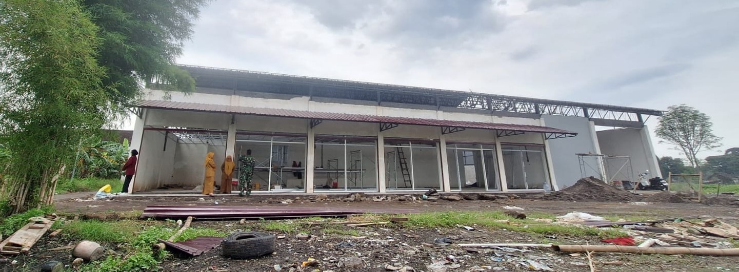 Pembangunan Koperasi Merah Putih Desa Tunggulwulung Capai Tahap Pemasangan Atap